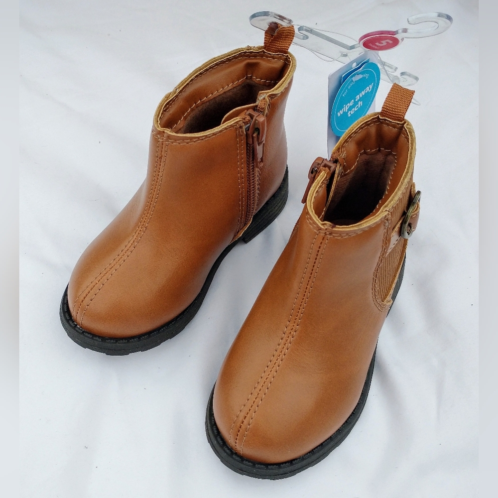 Carter's Lena Heart Buckle Boots, Tan, Girls, size 5 - Picture 2 of 5